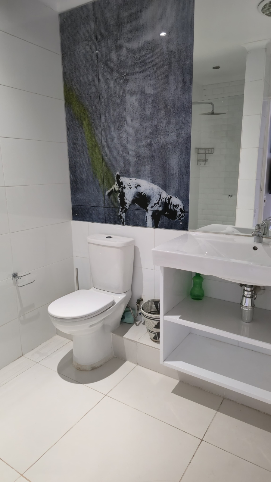 To Let 2 Bedroom Property for Rent in Bantry Bay Western Cape
